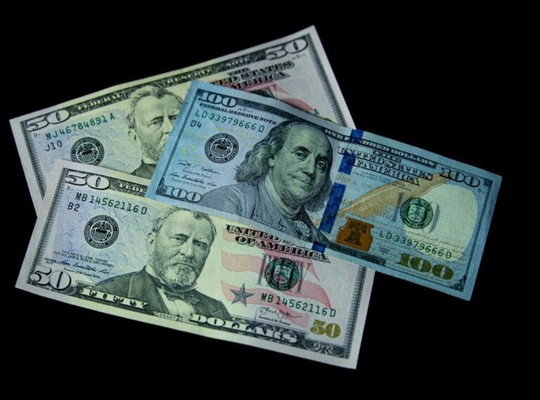 Which Currency Used in Beevitius